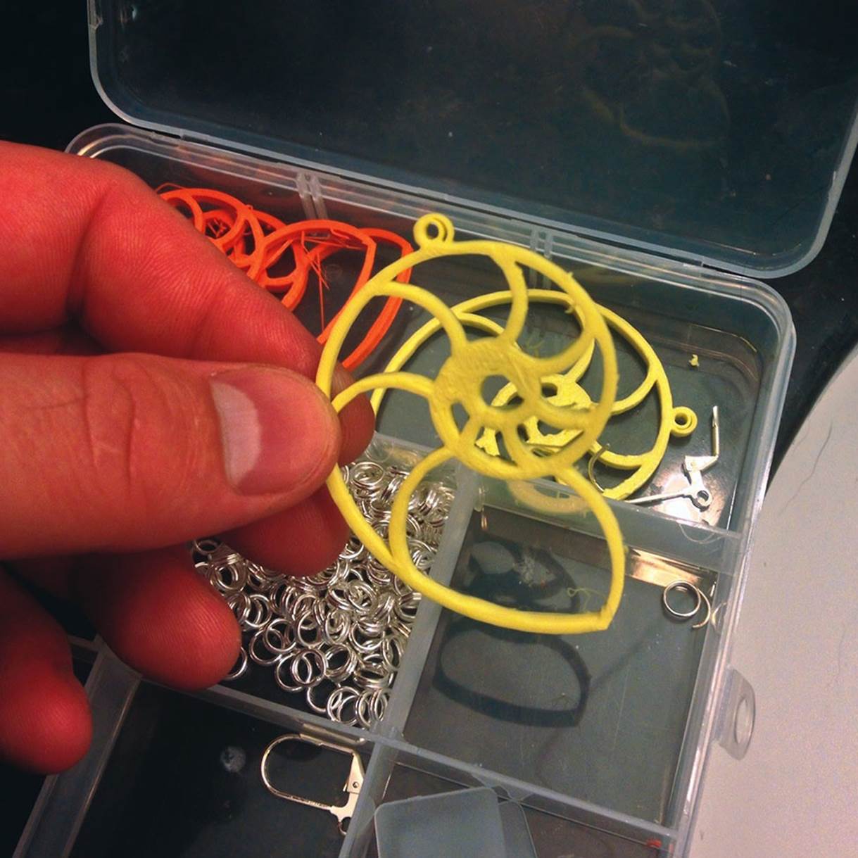 Nautilus-shaped earrings (http://thingiverse.com/thing:13450)