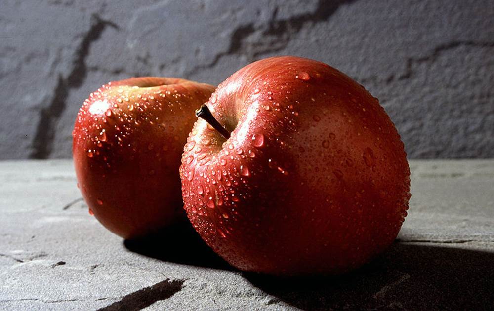 Fuji apple illustration